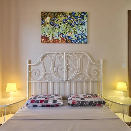 Center 1-bedroom Penthouse
